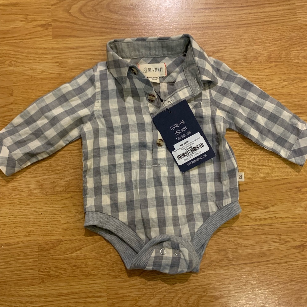 New with tags me and Henry button up shirts 0-3 months